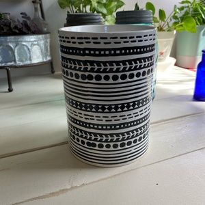 Black and white Utensil Holder!